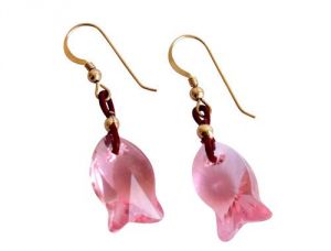 Gemshine - Damen - Ohrringe - Fisch - *Light Rose* - Rosa - Vergoldet - MADE WITH SWAROVSKI ELEMENTS - 2 cm