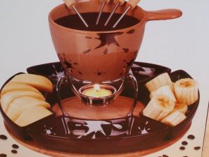 Fondue-Set- Flecken aus Keramik